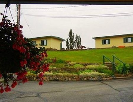 Pleasant View Motel Summerland Exterior foto